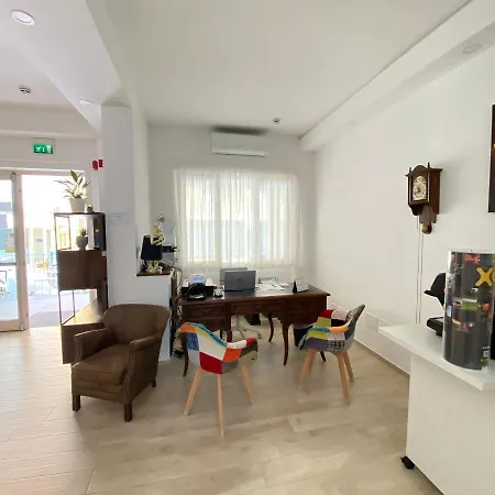 Ξενοδοχείο Bed And Book Ρίμινι