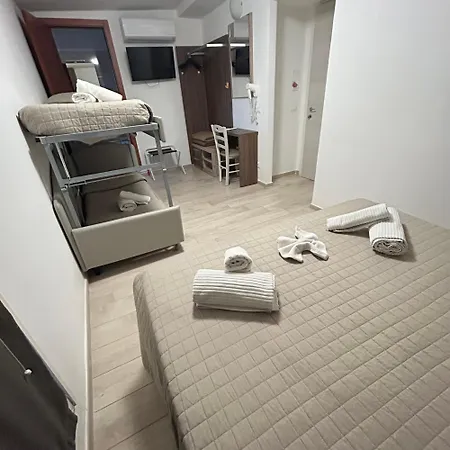 호텔 Bed And Book 2*