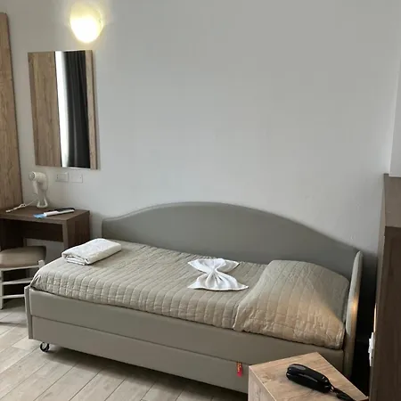호텔 Bed And Book 리미니